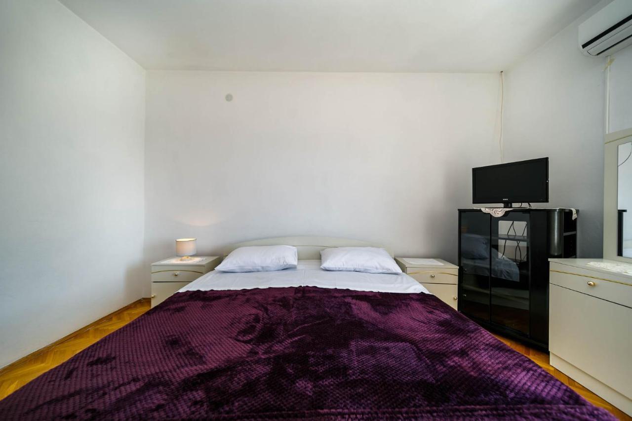 קרק Apartments Mate Balote 54 מראה חיצוני תמונה
