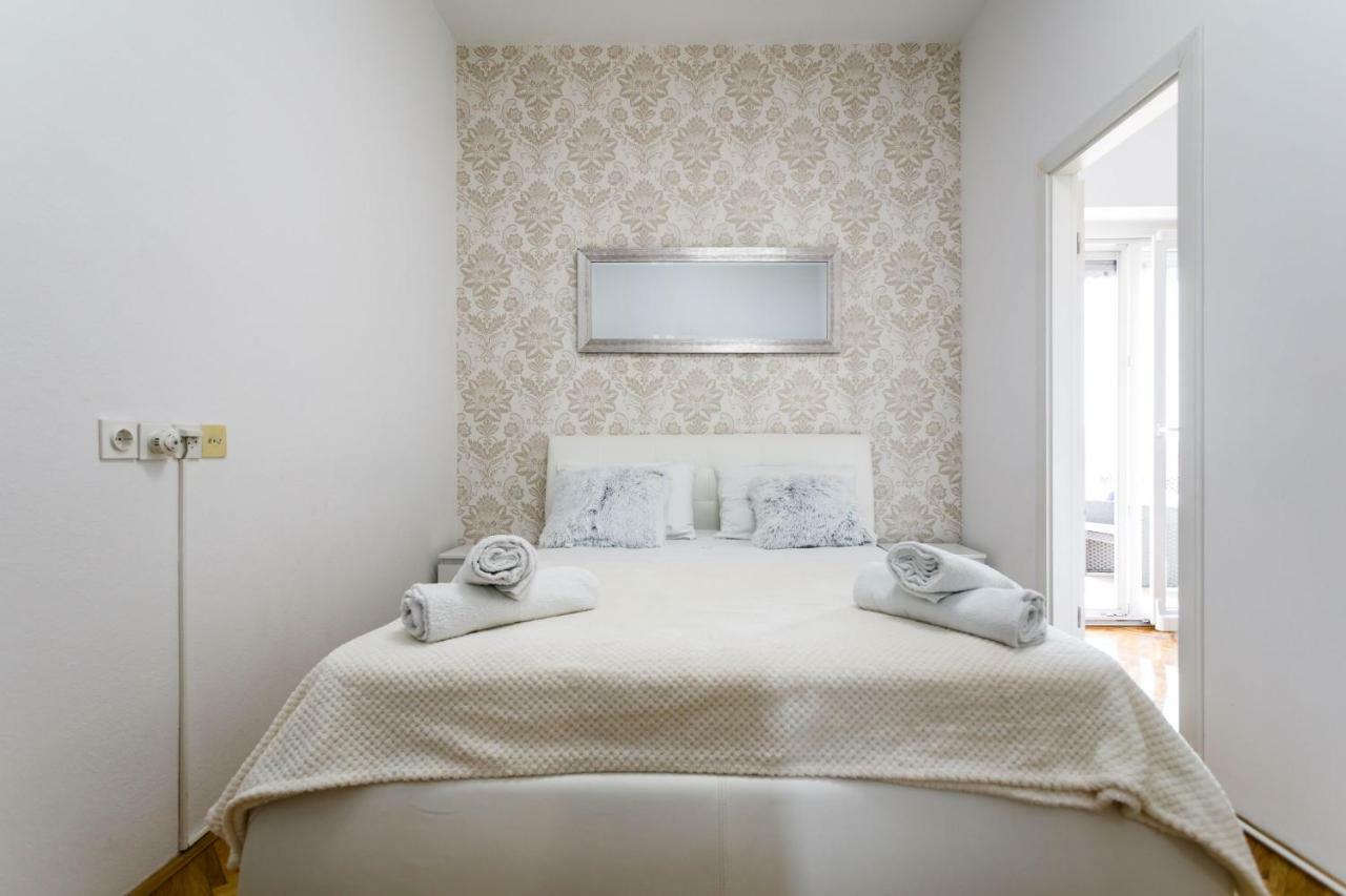 קרק Apartments Mate Balote 54 מראה חיצוני תמונה