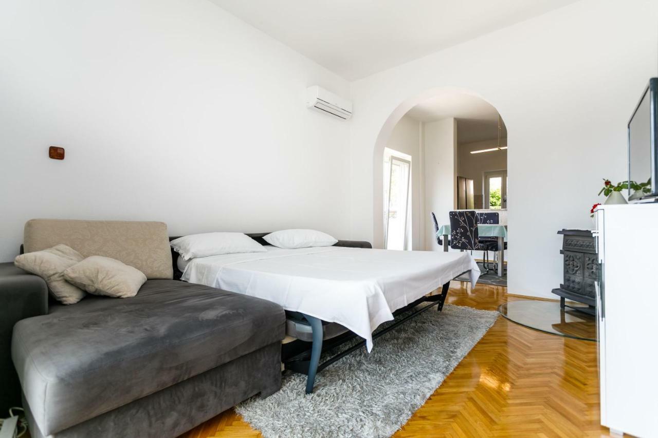 קרק Apartments Mate Balote 54 מראה חיצוני תמונה