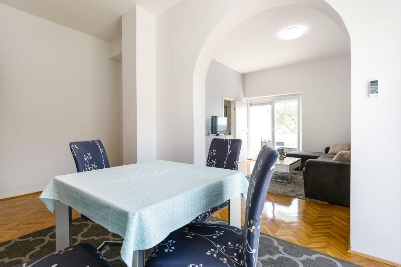 קרק Apartments Mate Balote 54 מראה חיצוני תמונה